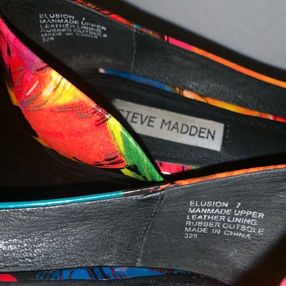 Steve Madden Elusion Multicolor Flats - Picture 4 of 4